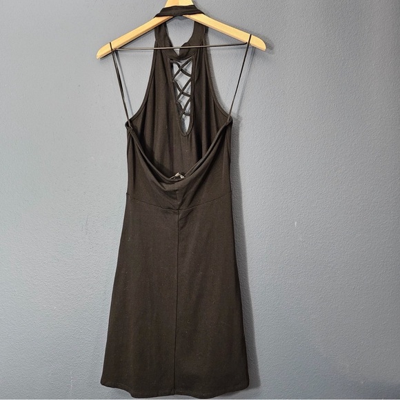 Express - Halter Mini Dress - Picture 4 of 10